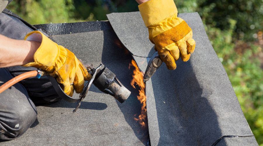 Professional gutter cleaning in Winona Lake, IN
